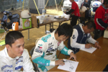 篠塚建次郎 2011年の活動